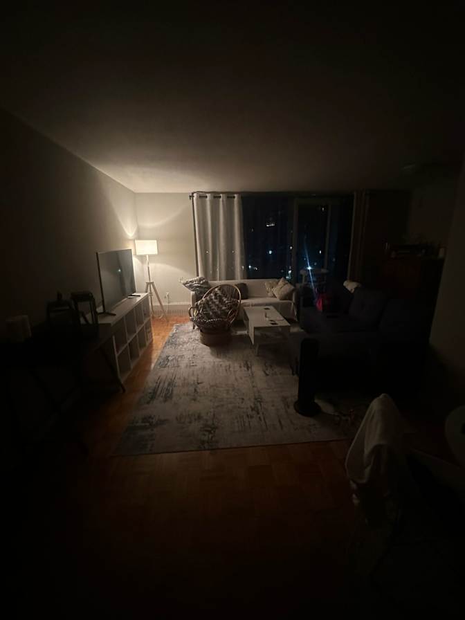 Harleen's room