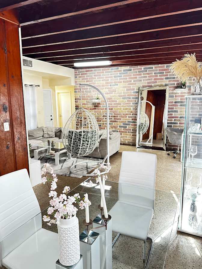 Pierreline Pierre's room