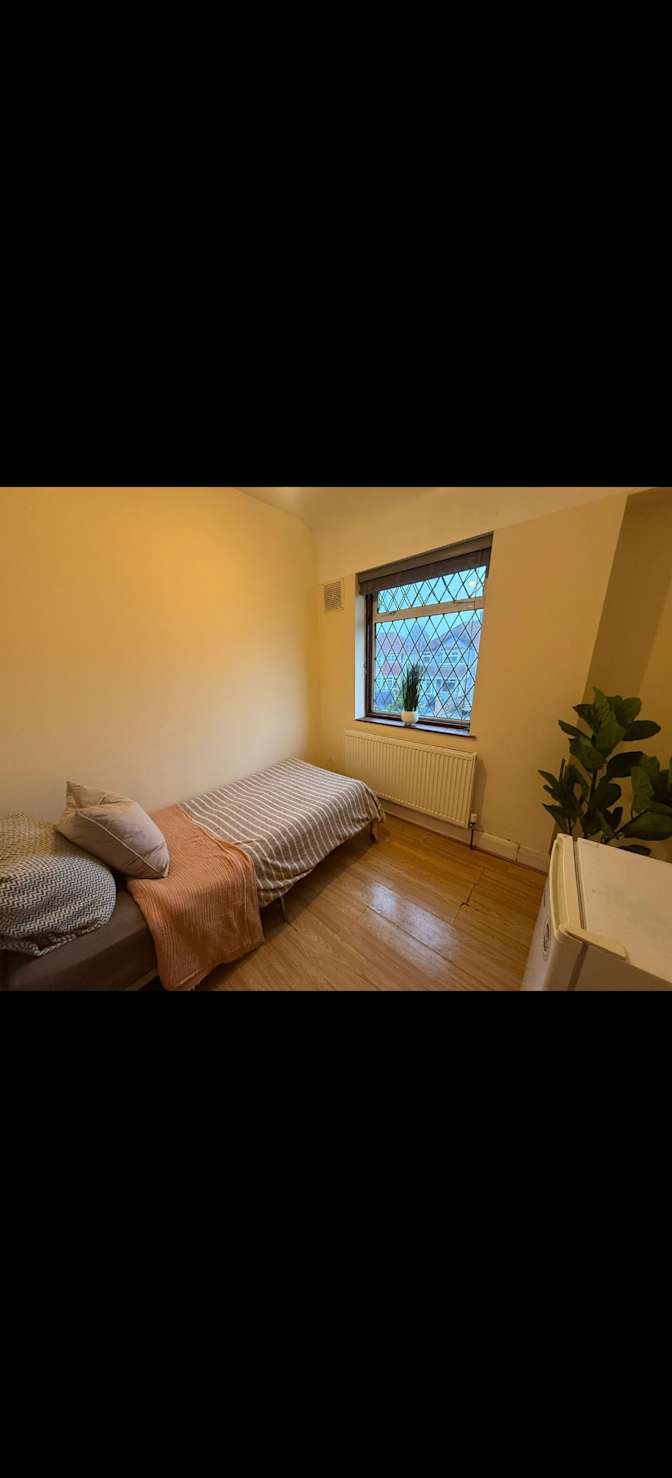 Ajinkya's room
