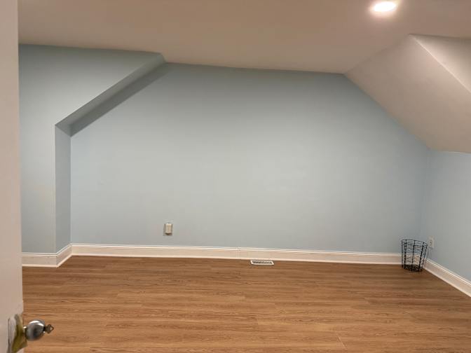 Yen's room