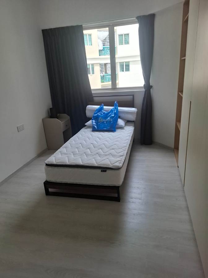 Woo swee yuen's room