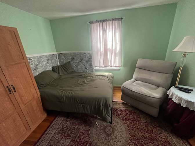 Kelly's room