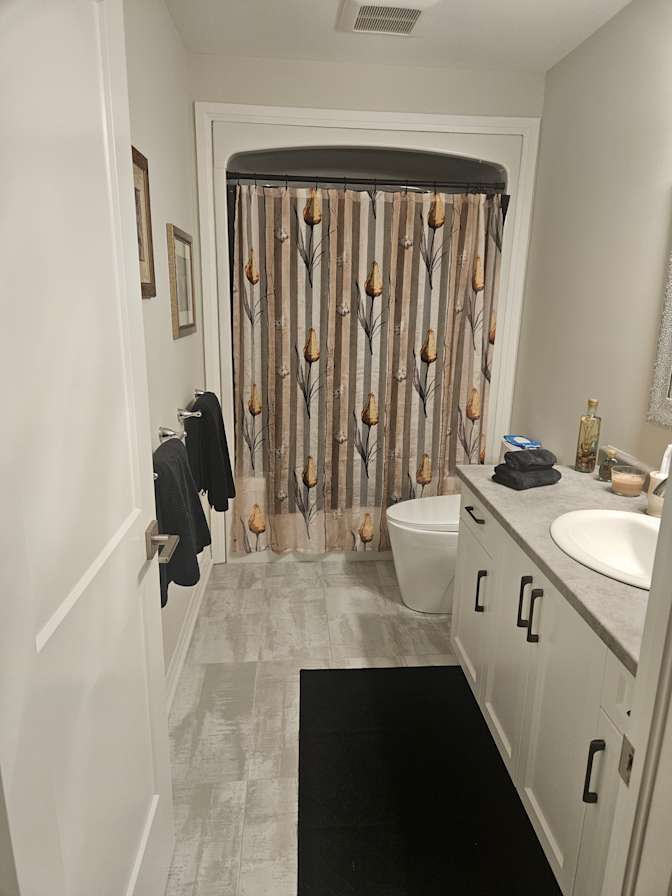Tammy Lee Grey's room