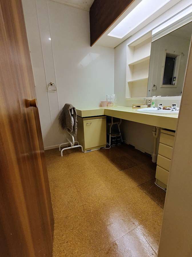 Enoch Selvaretnam's room