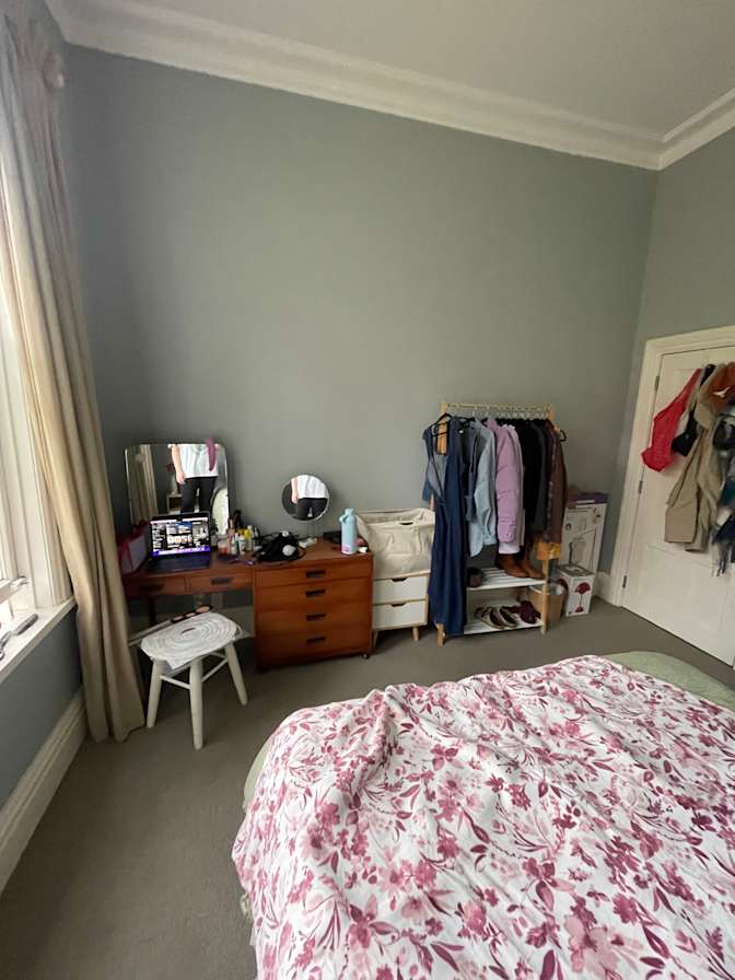 Liv's room