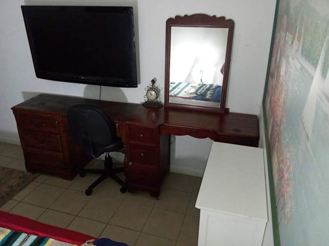 Fernando Saravia's room