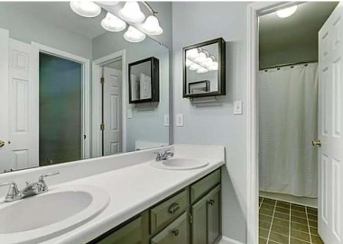 Jennifer's room