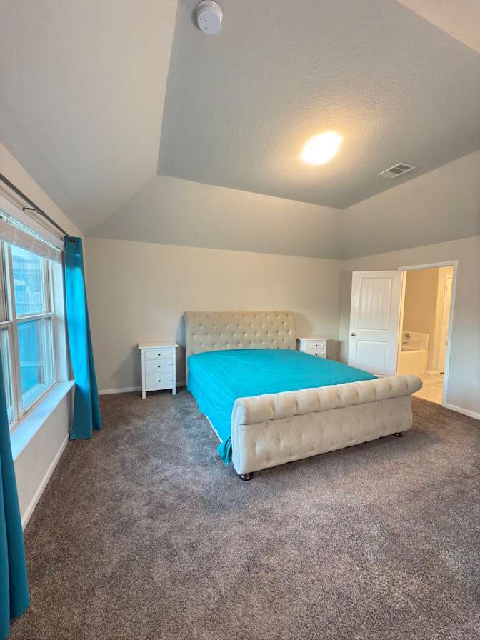 MINH's room