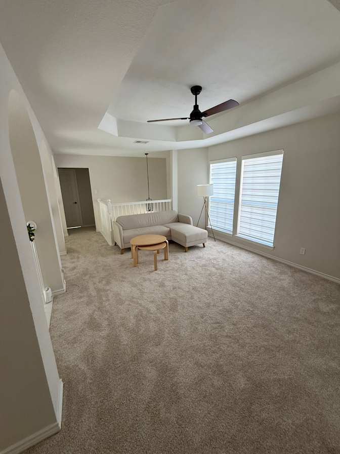 Carlos's room