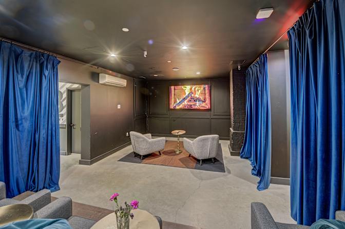 Liza's room
