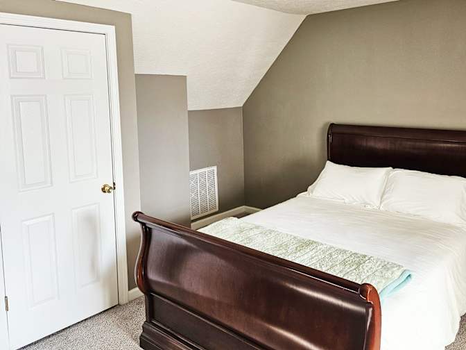 Valerie's room