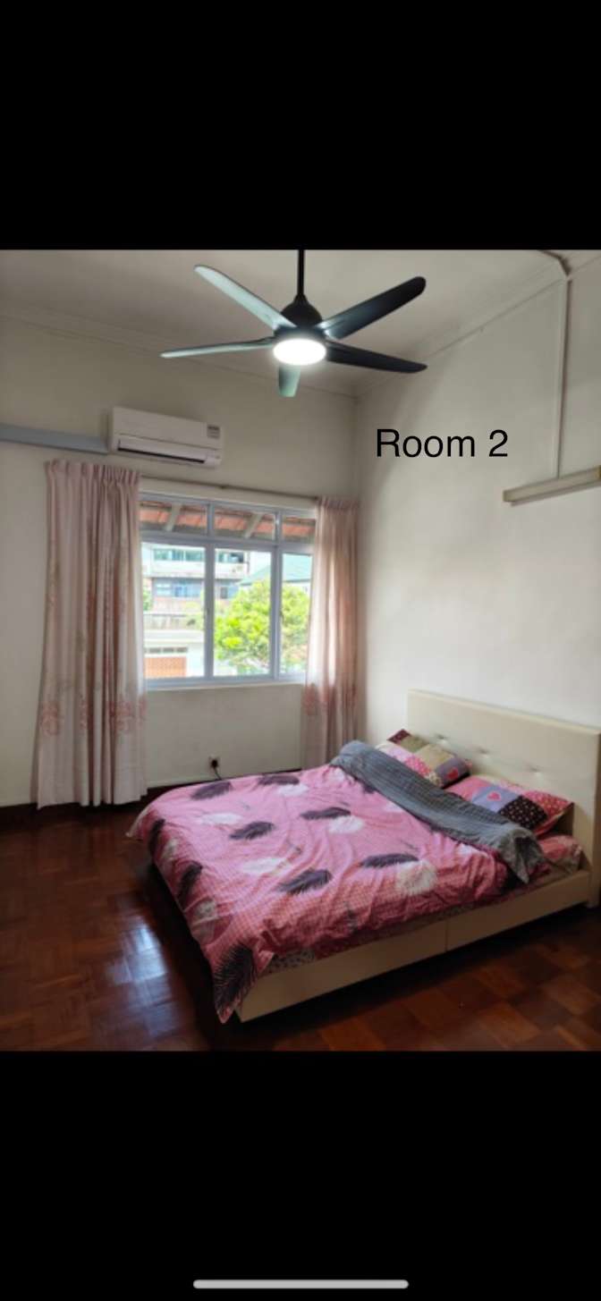 Ang's room