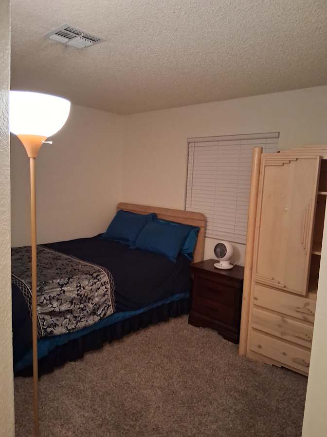 Jen's room