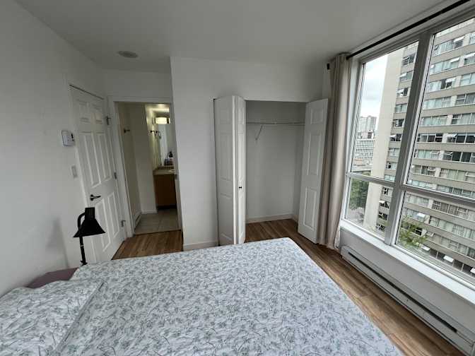 Lee's room