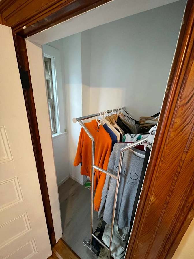 Dan's room