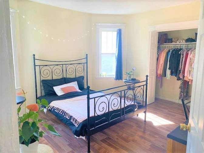 Al's room