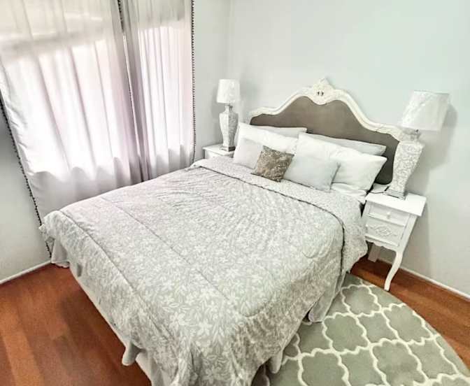 Donna's room