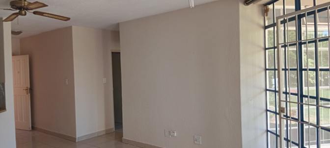 LINDOKUHLE MBATHA's room