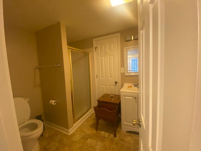 Akbar's room