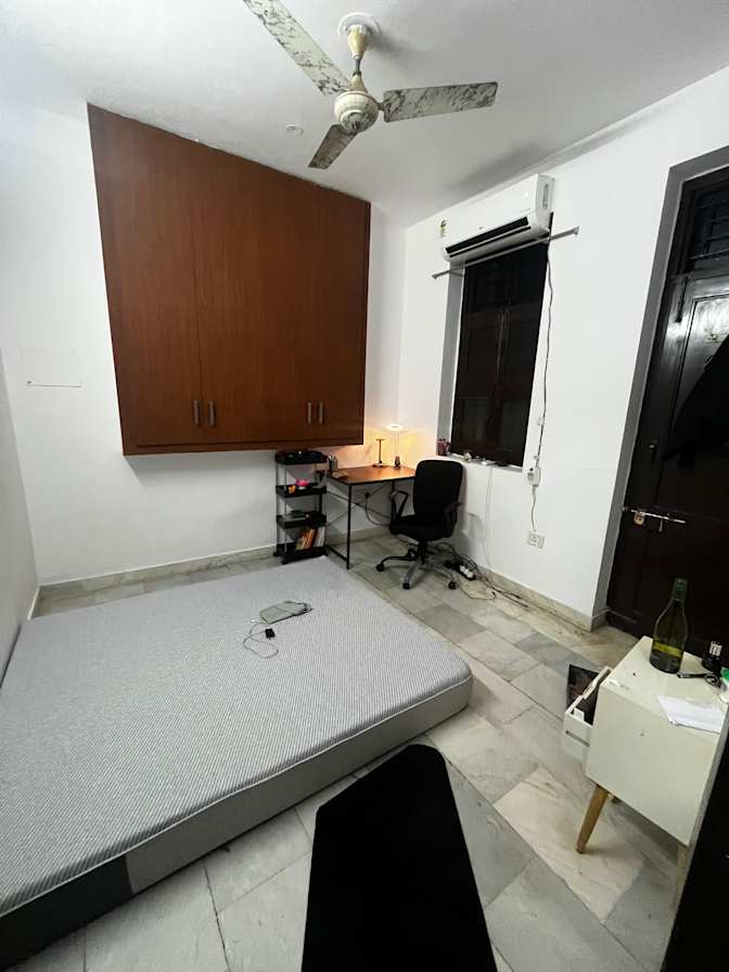 Pranshit's room