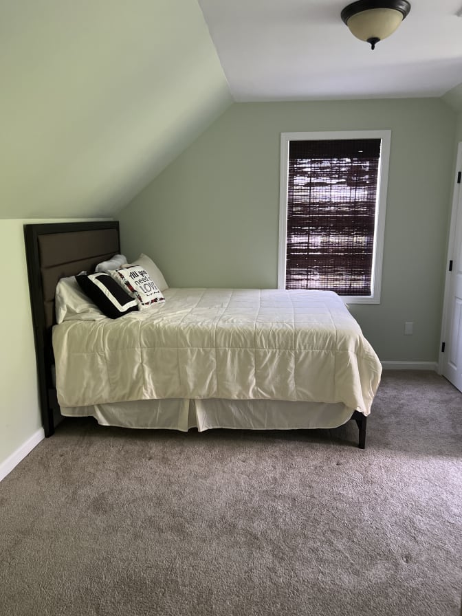 Jose Montero's room