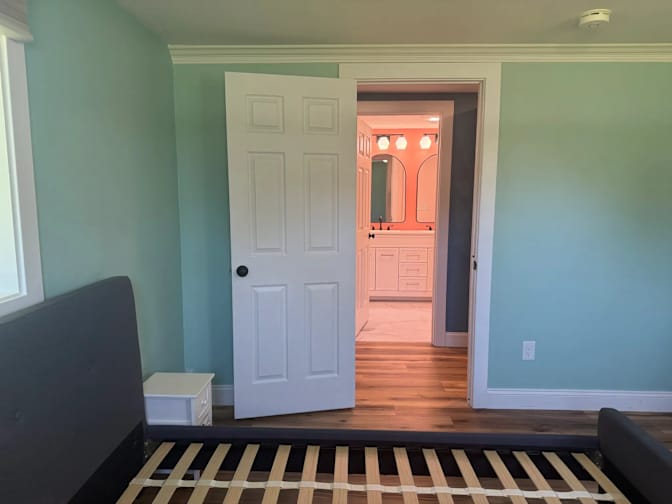Jason Phillips's room