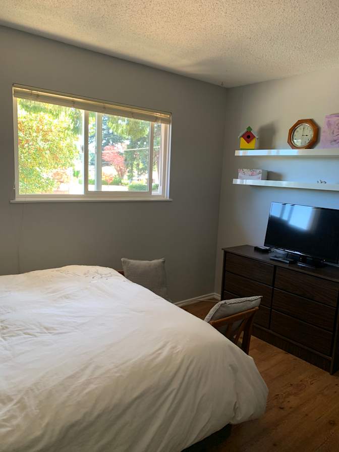 Linda's room