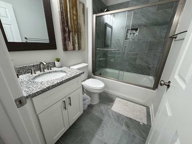 Alcove Rooms's room