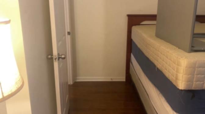 Alcove Rooms's room
