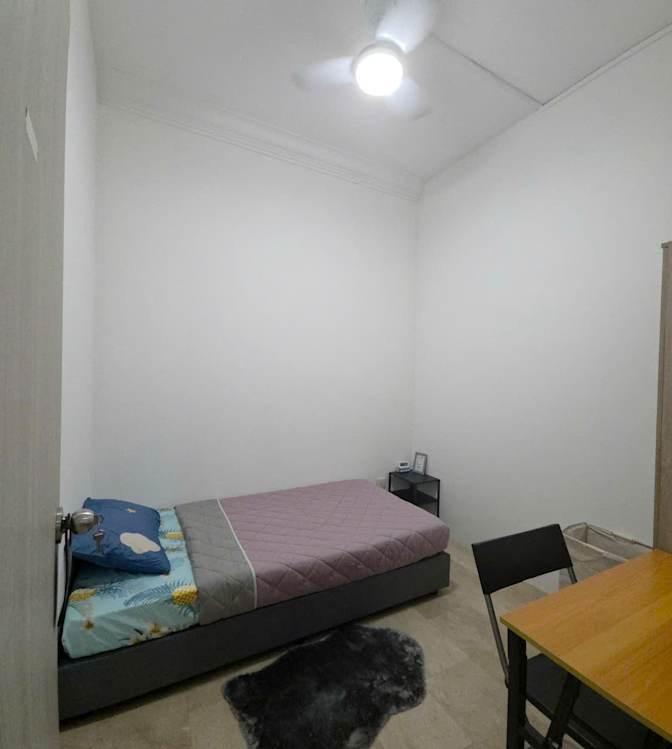 Sunny's room