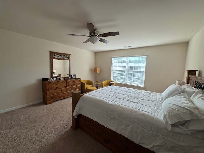 Alcove Rooms's room