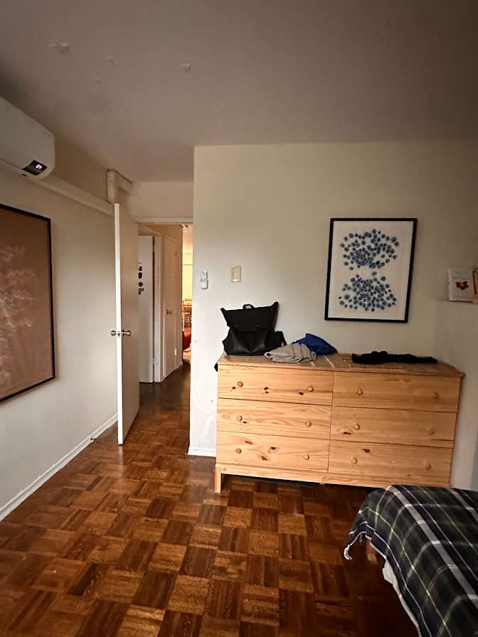 Ana's room