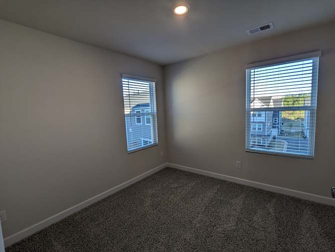Alcove Rooms's room