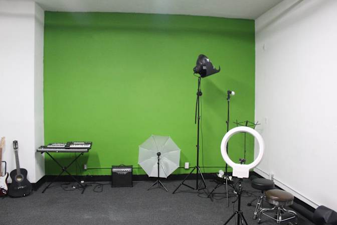 Kelvin's room