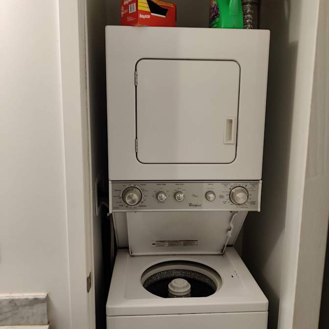 Venkata Naga Sai Praneeth Atmuri's room