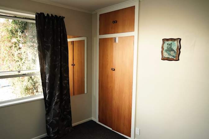 Simon's room