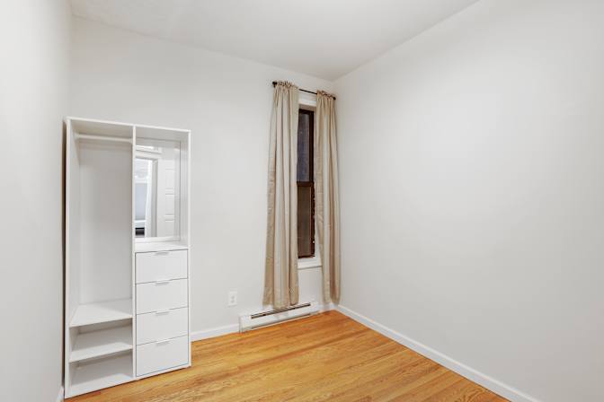 Sam June's room