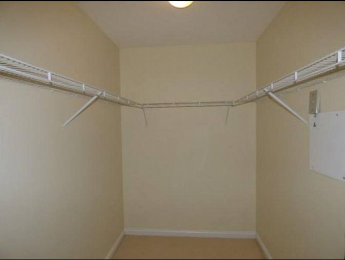 Alcove Rooms's room