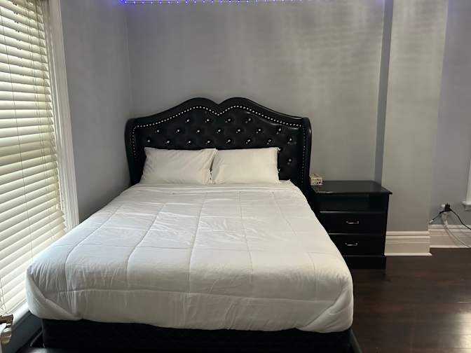 Sunday's room