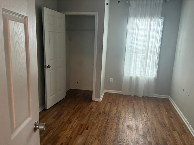 Alcove Rooms's room