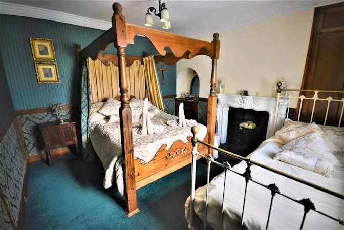 Denise Linnell's room