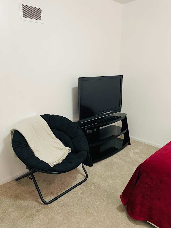 Gino's room