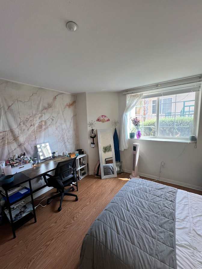 Jennifer's room