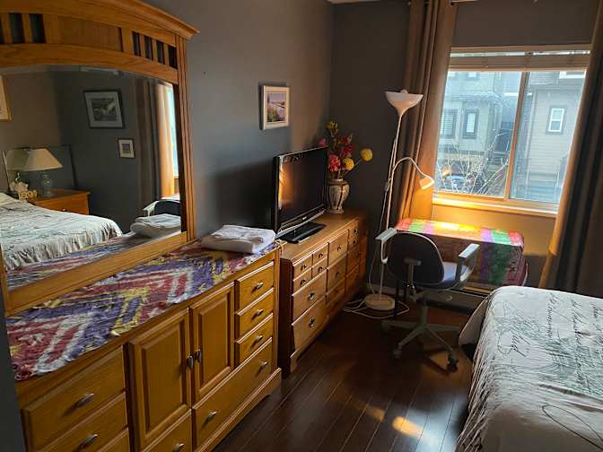 William  Lowe's room