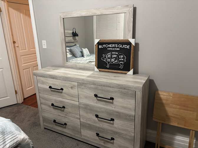 Sade's room