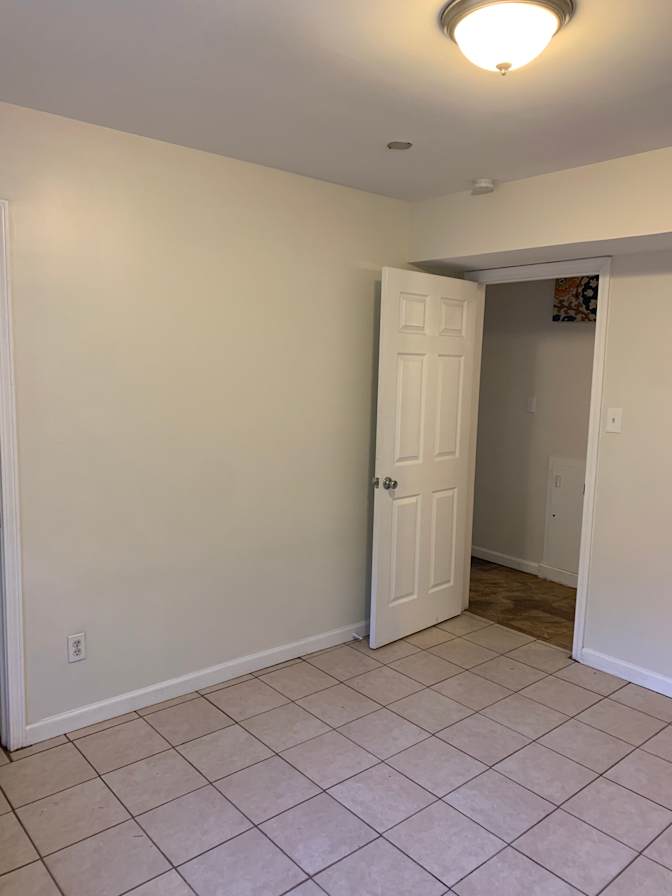 Alcove Rooms's room