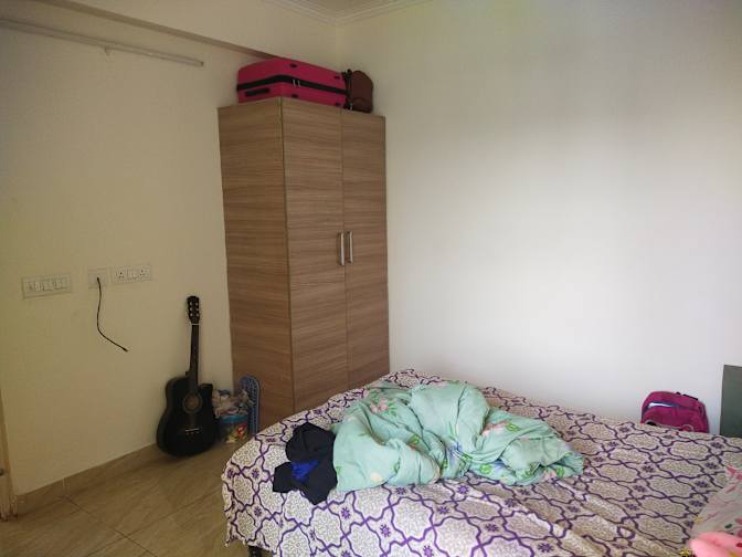 Anvee's room