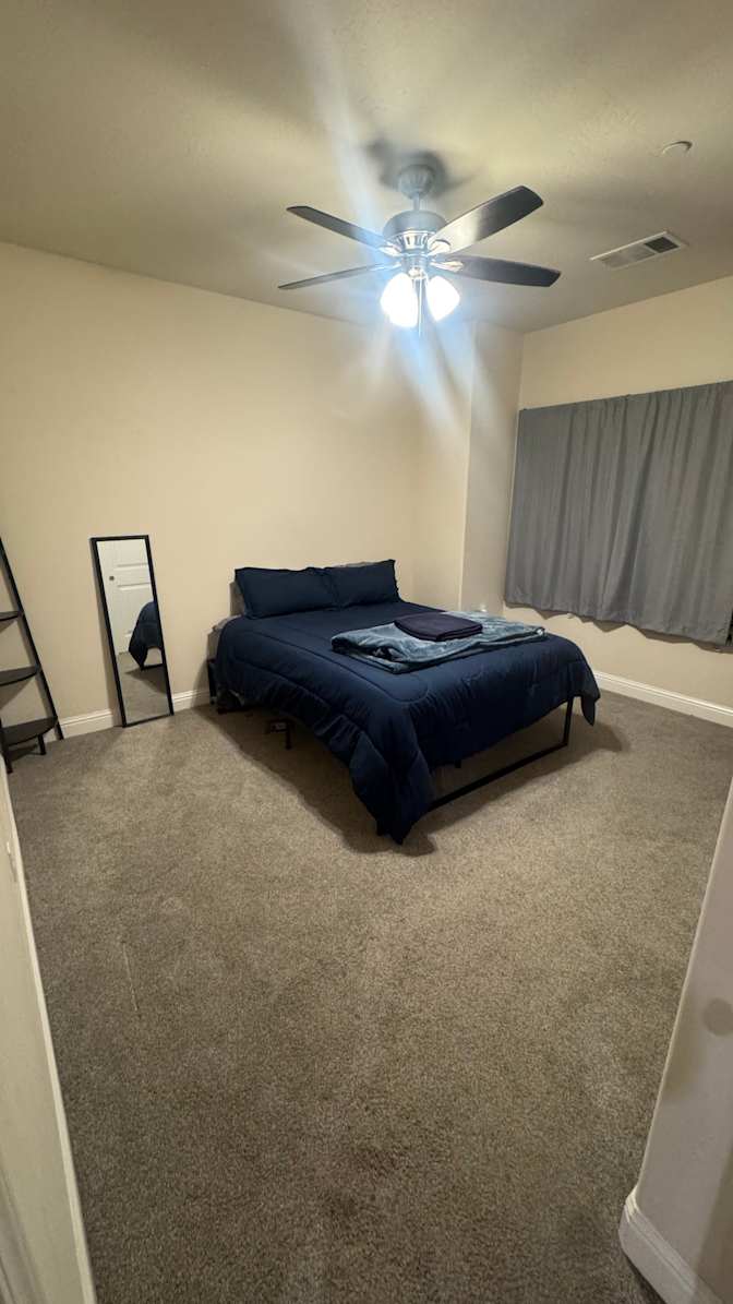 Ronnie's room