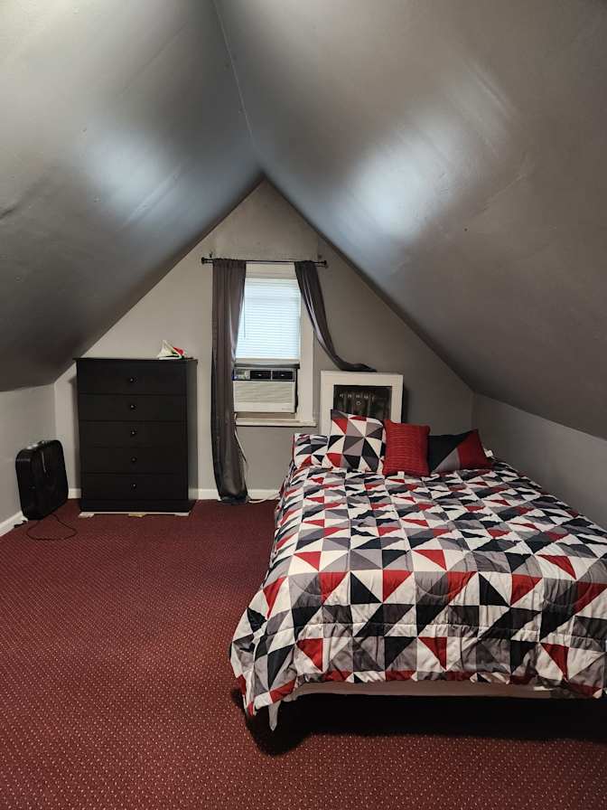 Kevin Holmes's room