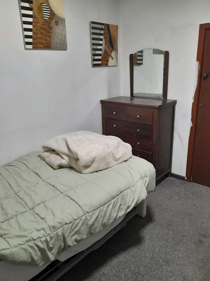 nisim's room